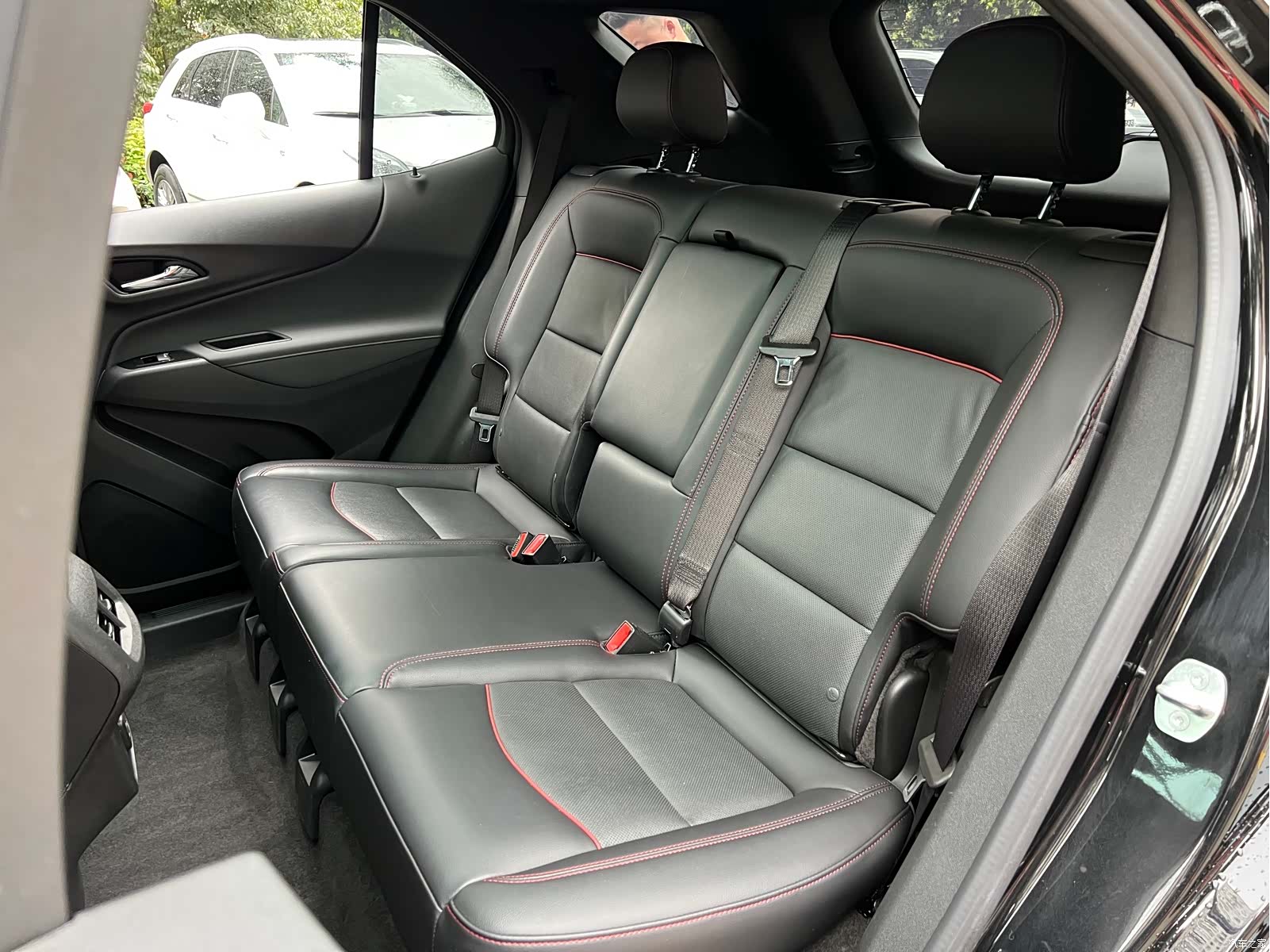 Chevrolet Equinox, 2023 11