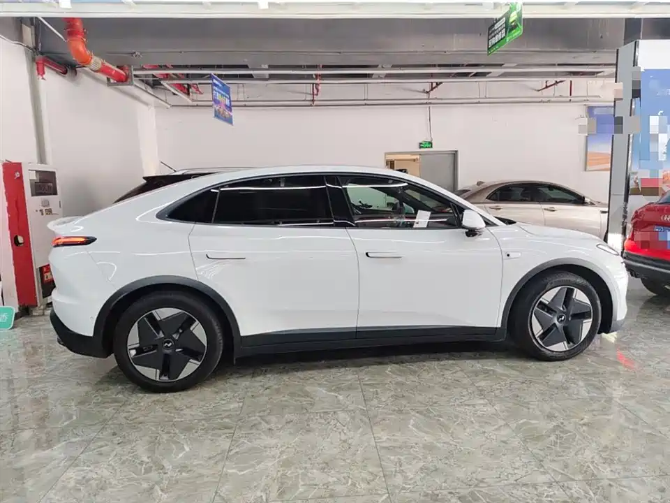 NIO L60 NIO L60