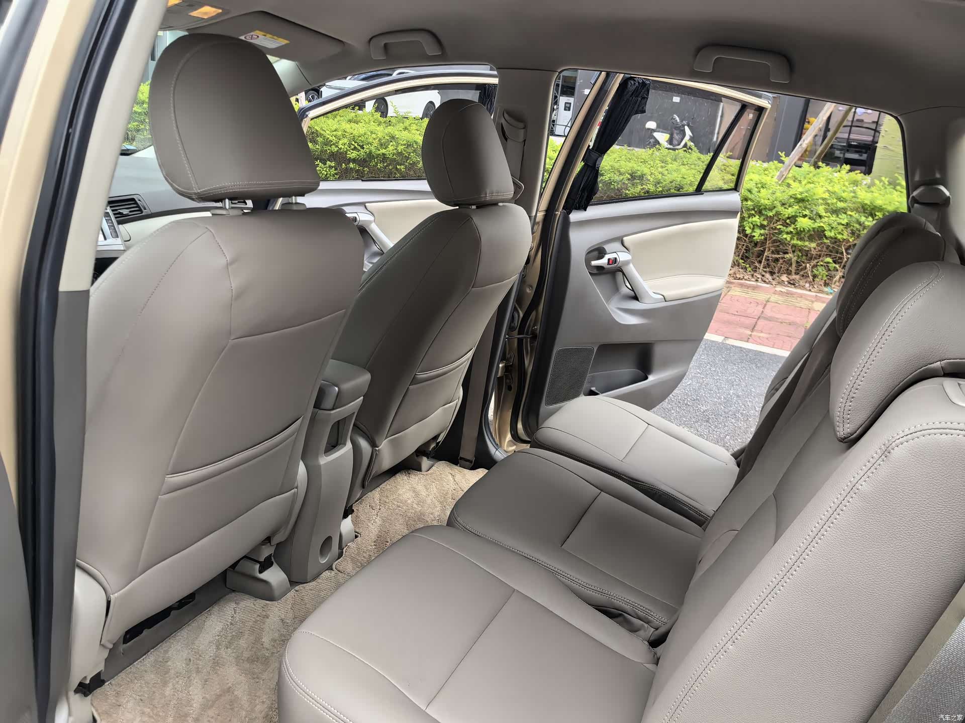 Toyota 180E, 2014 16