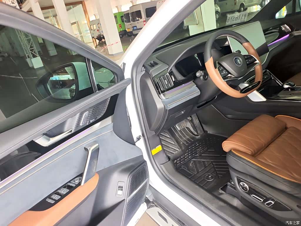 BYD Tang, 2022 16