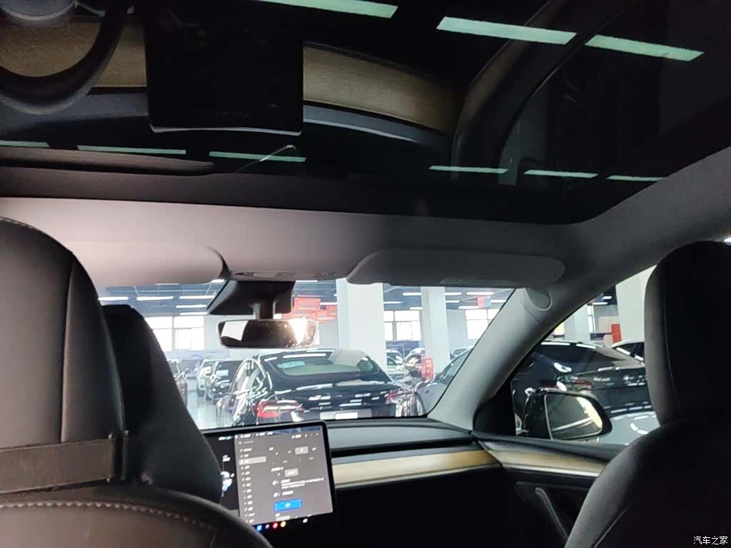 Tesla Model Y, 2021 18