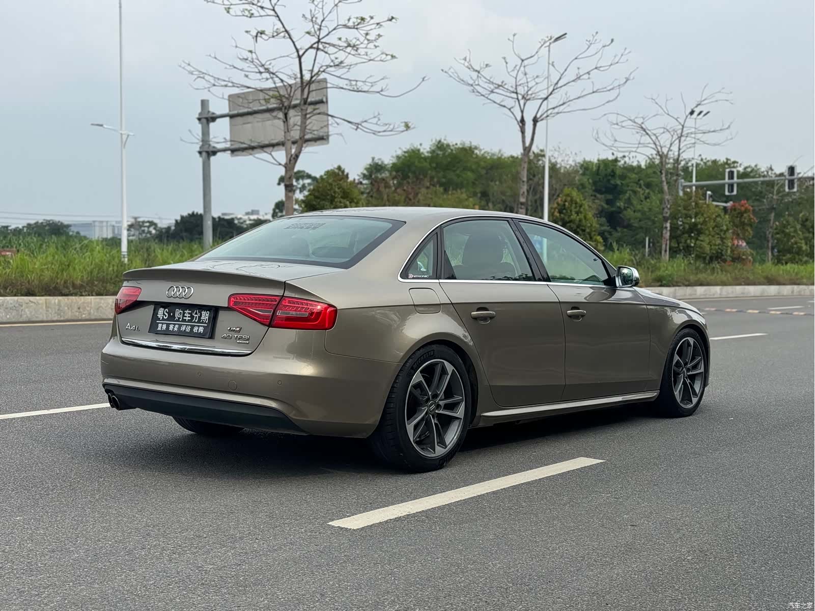 Audi A4L, 2014 22