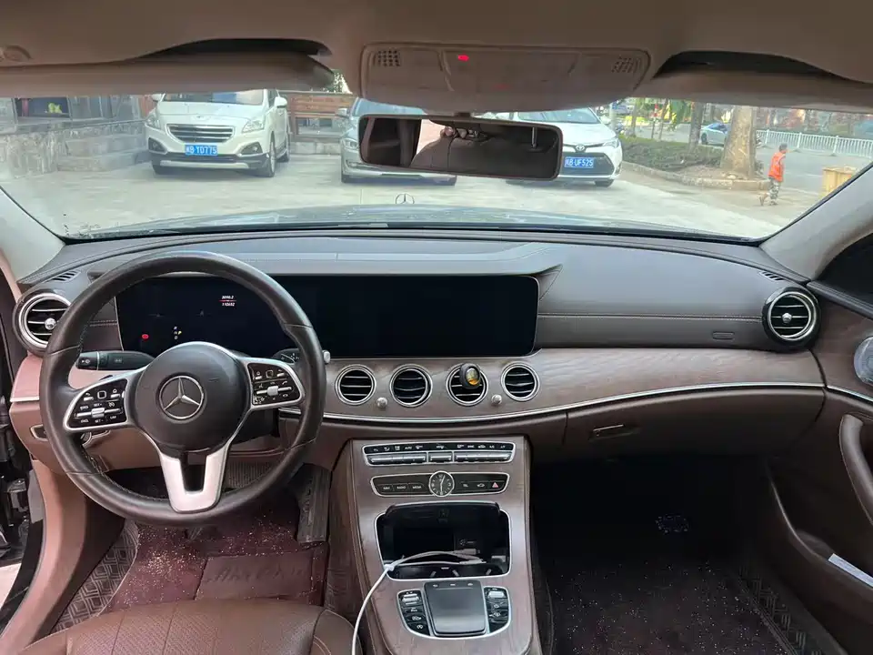 Mercedes-Benz E-class Mercedes-Benz E-class