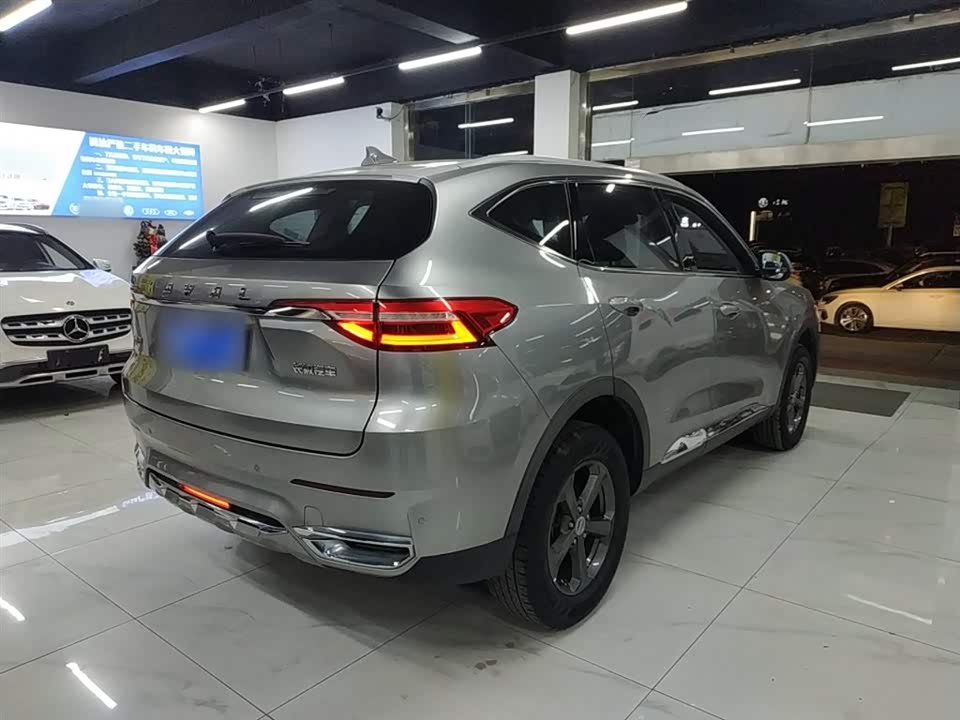 Haval F7