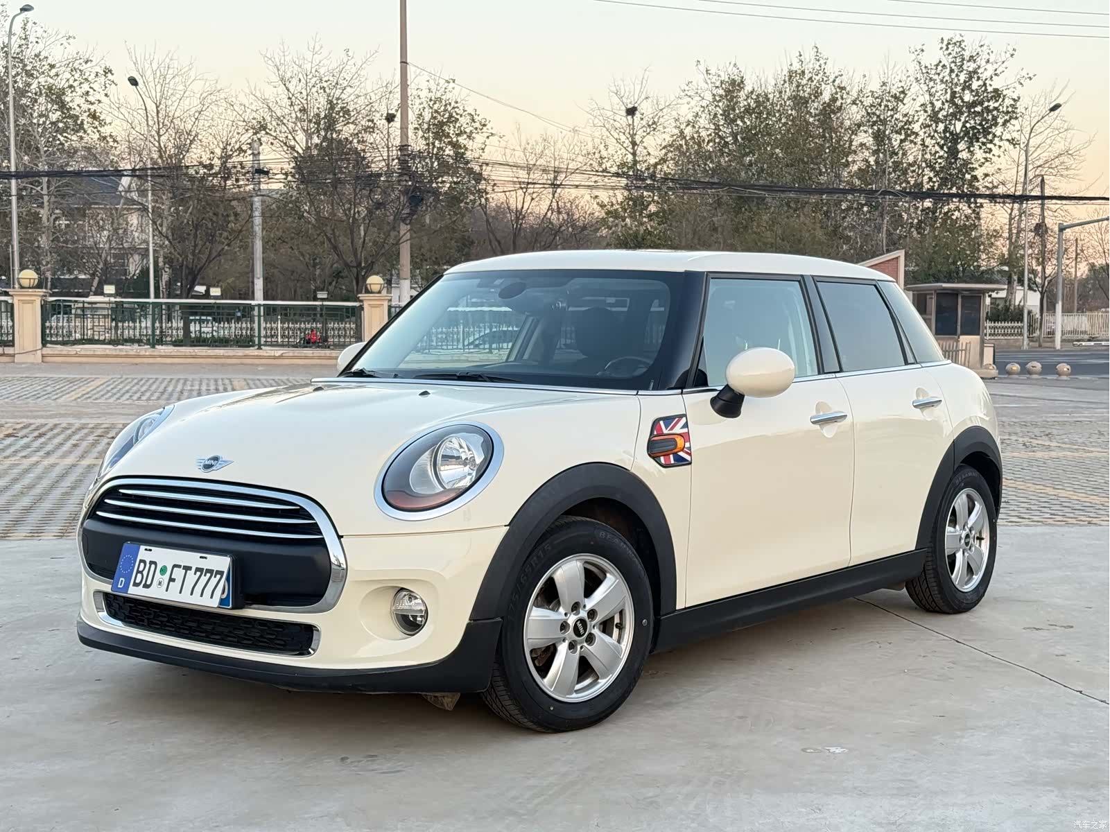Mini ONE, 2016 1