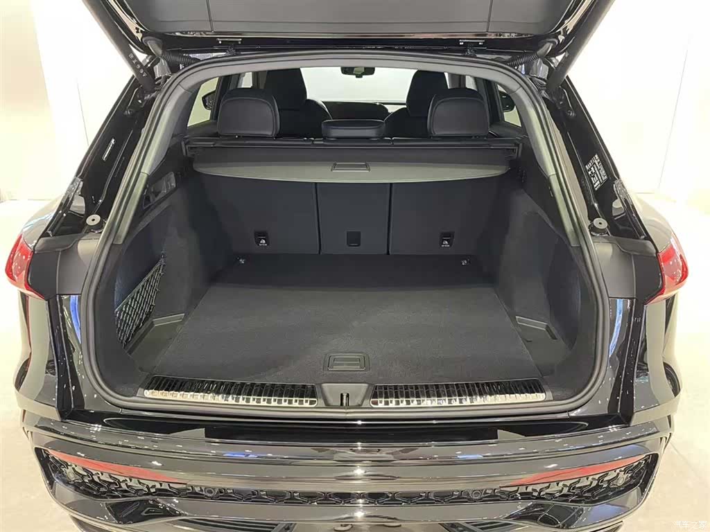 Audi Q5L, 2026 6