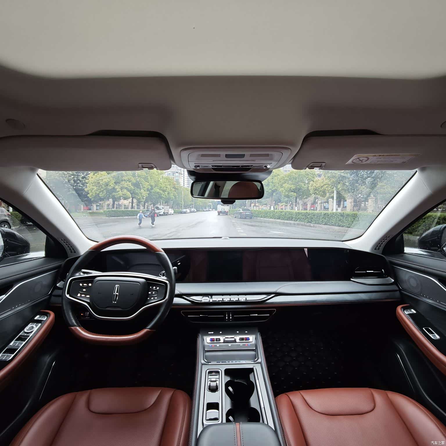 Lincoln Z, 2023 16