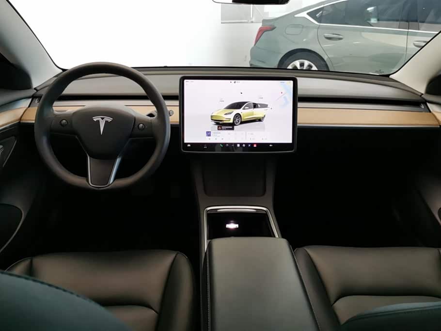 Tesla Model 3 Tesla Model 3