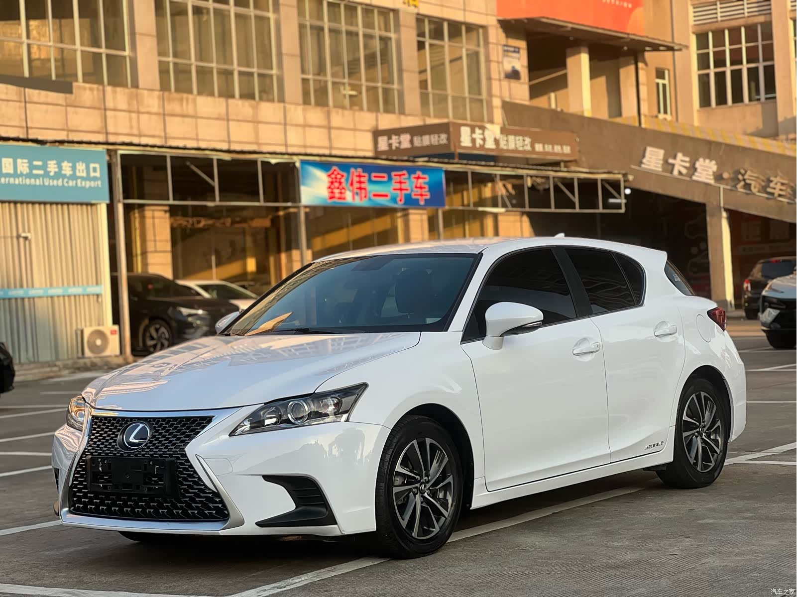 Lexus CT, 2018 1