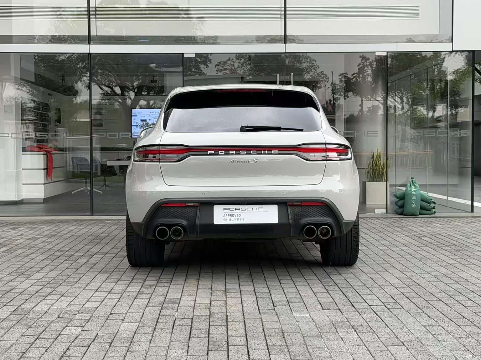Porsche Macan, 2022 4