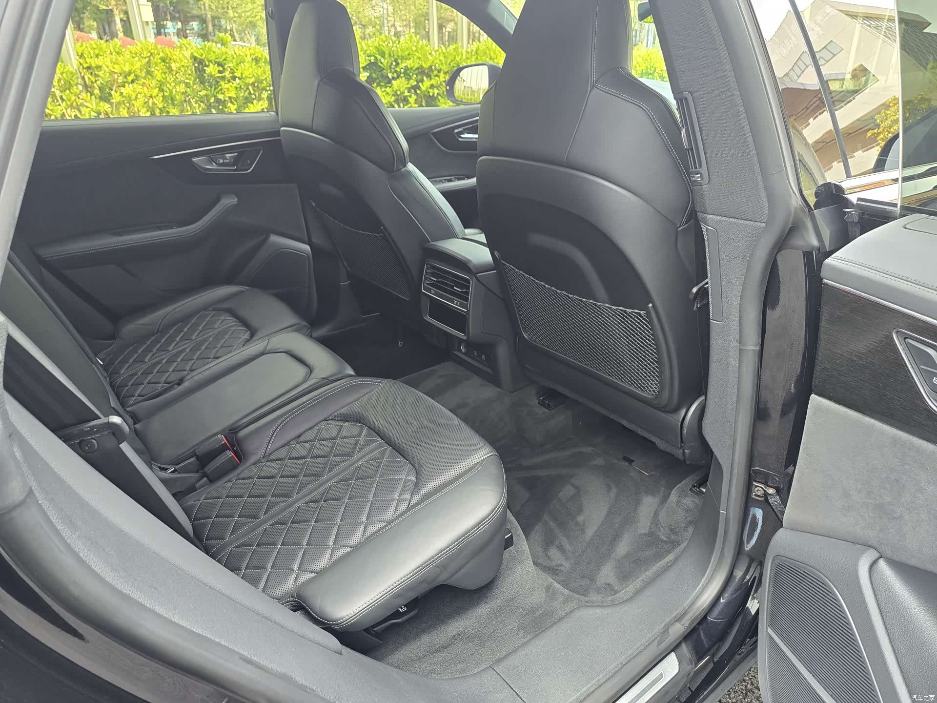 Audi Q8, 2021 10