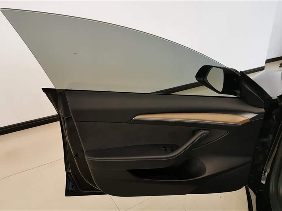 Tesla Model 3 Tesla Model 3