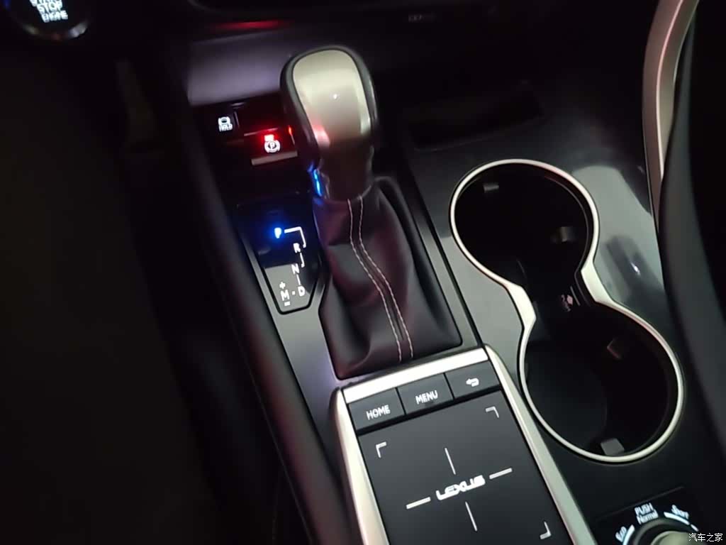 Lexus RX, 2022 14