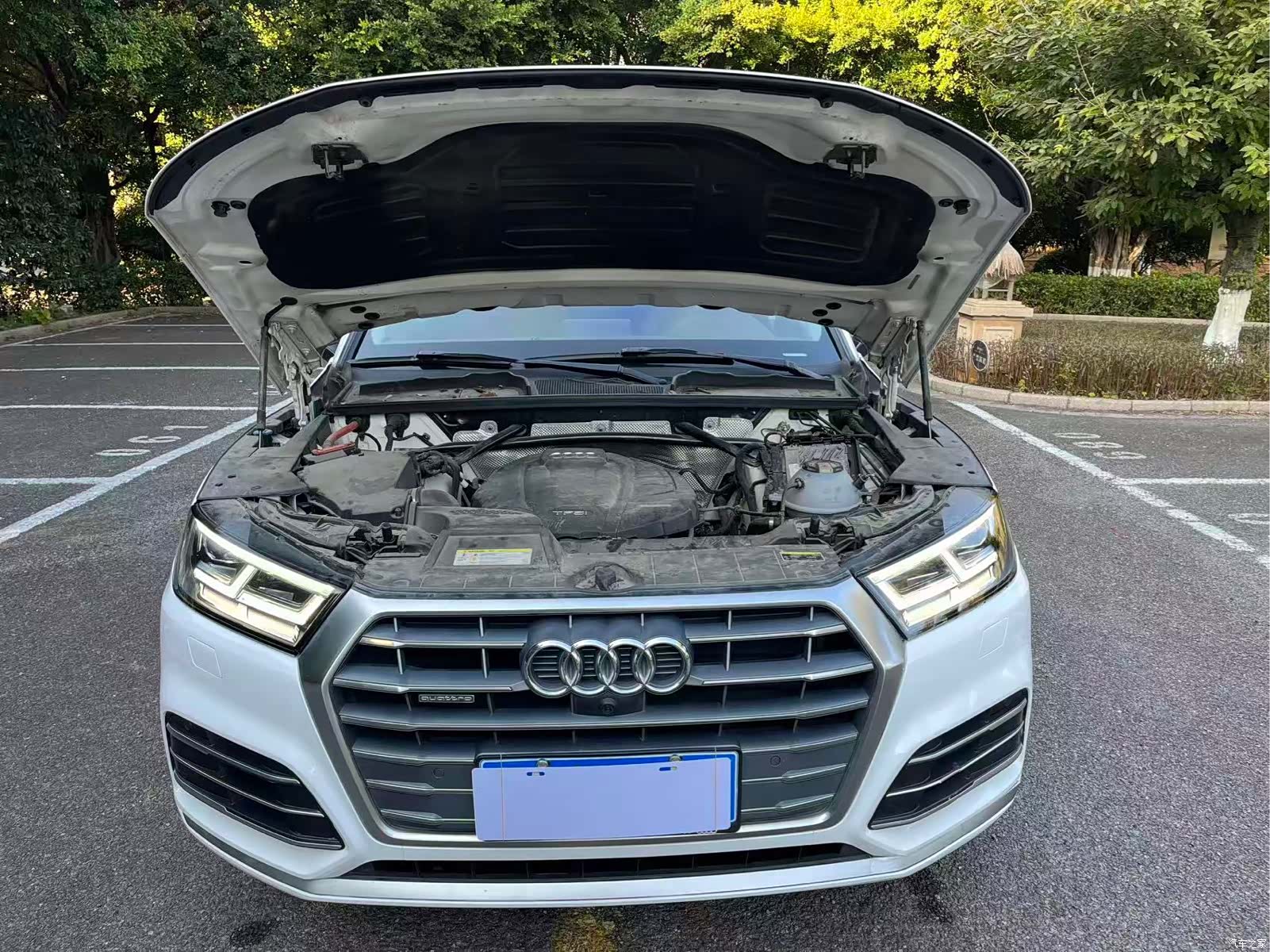 Audi Q5L, 2020 10