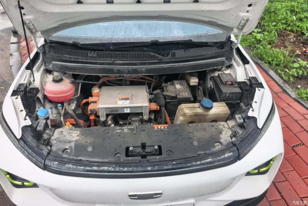 Geely E, 2024 10