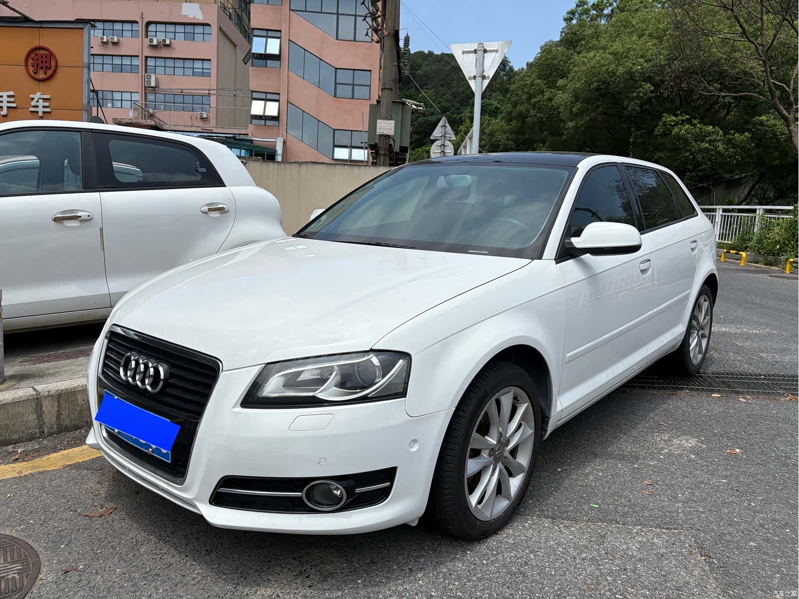 Audi A3, 2011 1