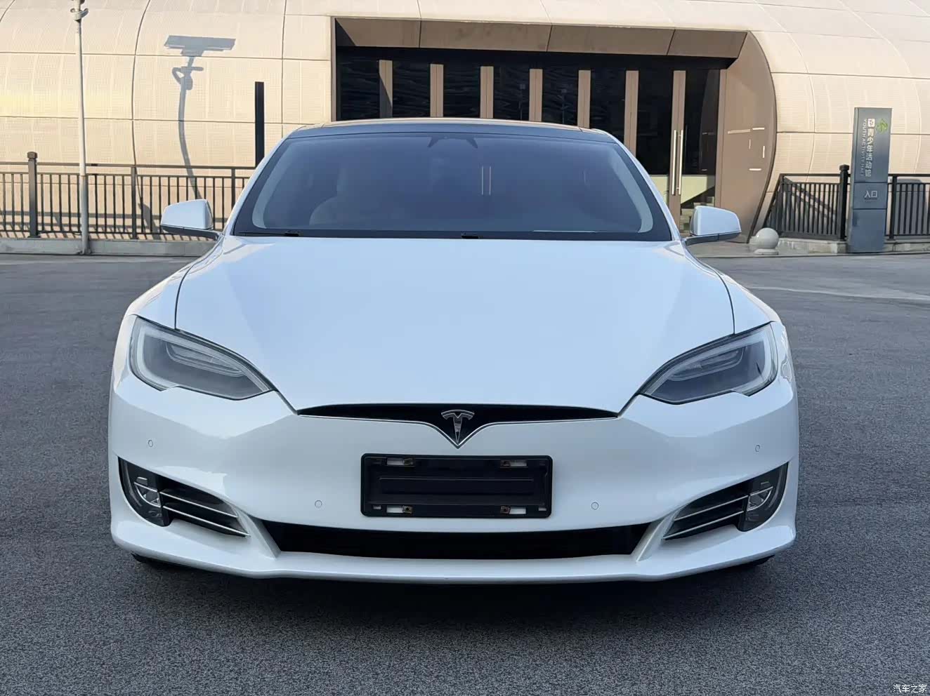 Tesla Model S, 2018 2
