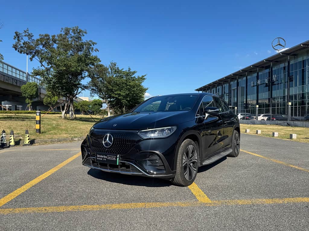 Mercedes-Benz EQE SUV