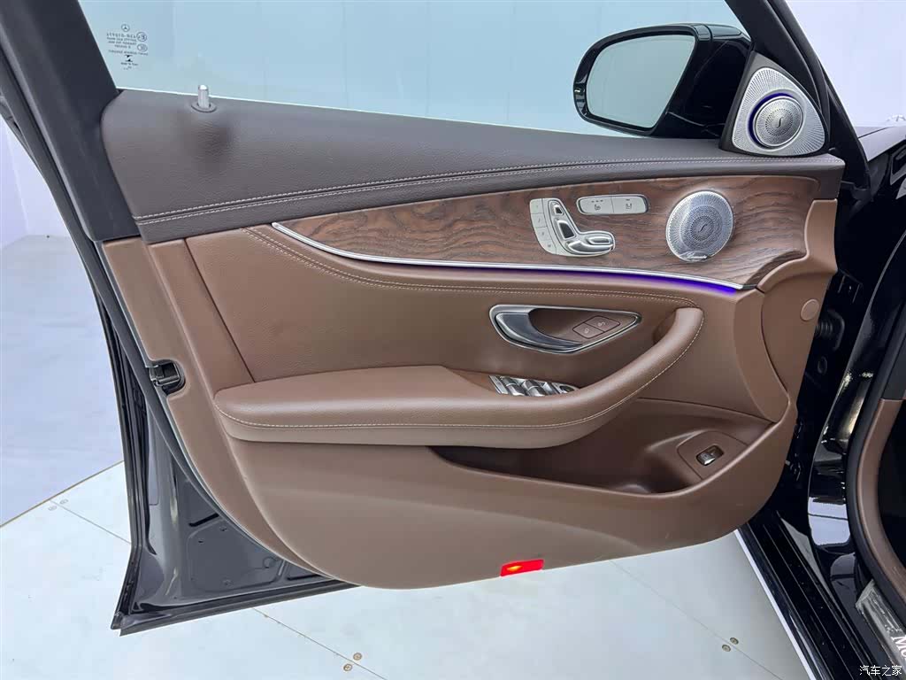 Mercedes-Benz E-Class, 2020 16