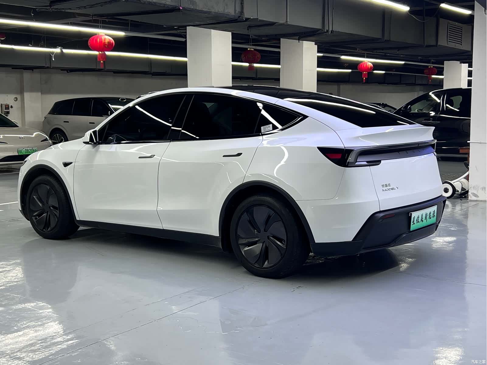 Tesla Model Y, 2025 14