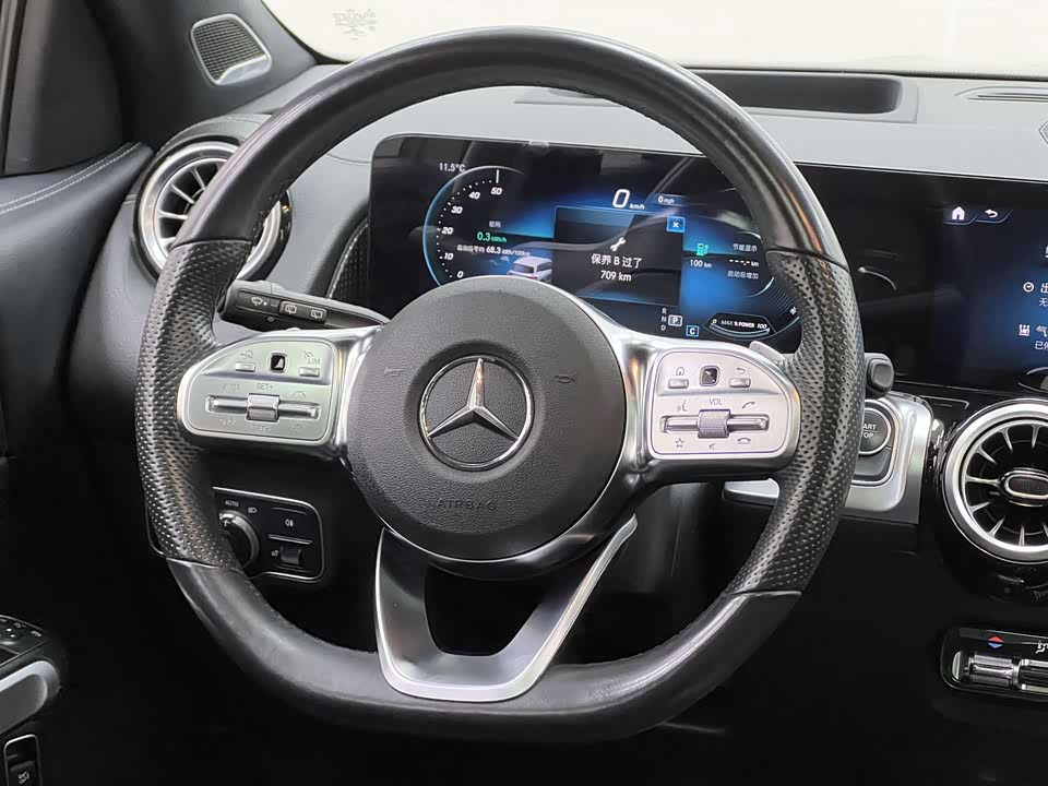 Mercedes-Benz EQB