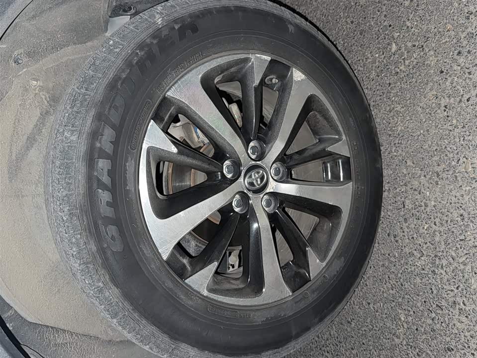 Toyota RAV4 Rongfang