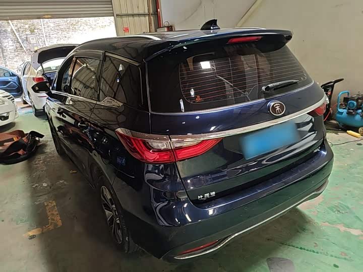 BYD Song MAX 2019 1.5T АКПП zhi lian rui yi tian chuang xing 6 seats China VI