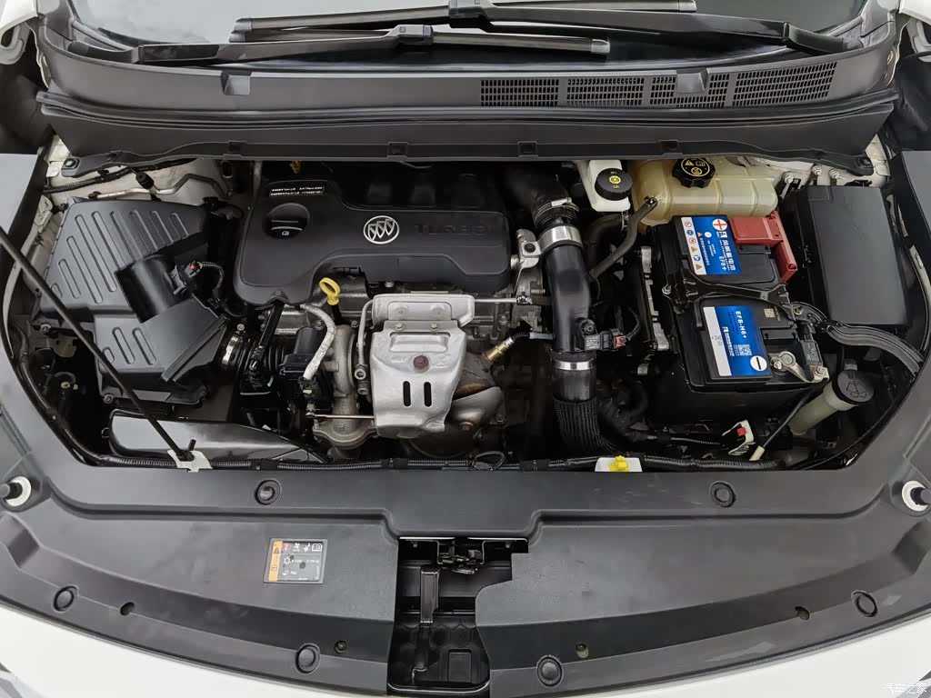 Buick GL6, 2018 6