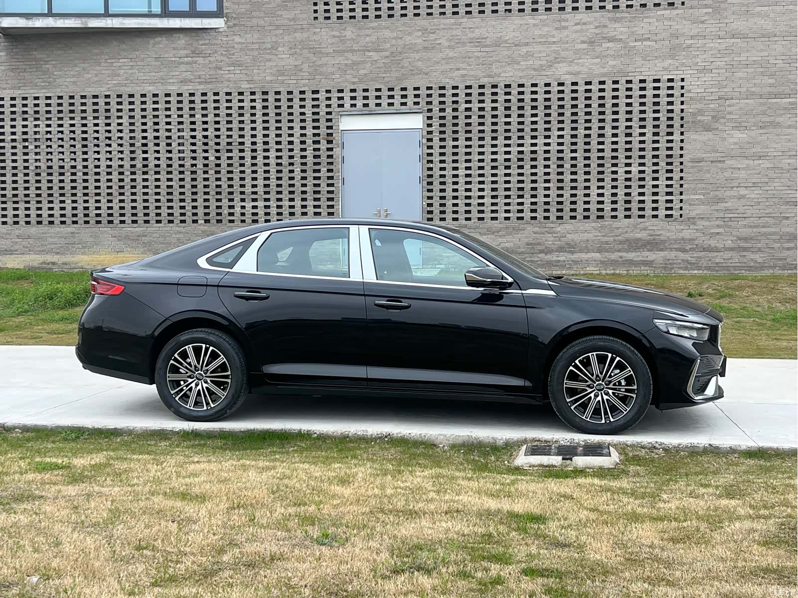 Geely Preface, 2025 4