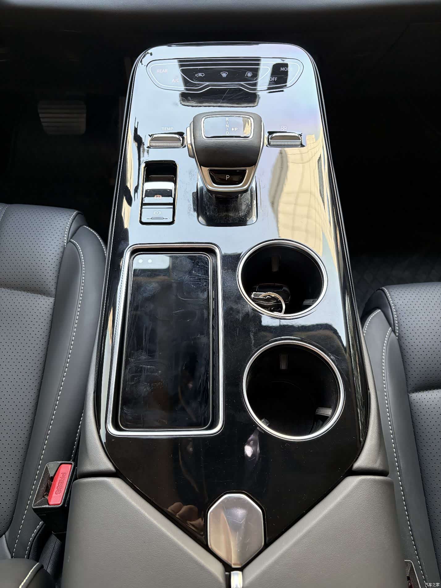 DongFeng V9, 2025 12