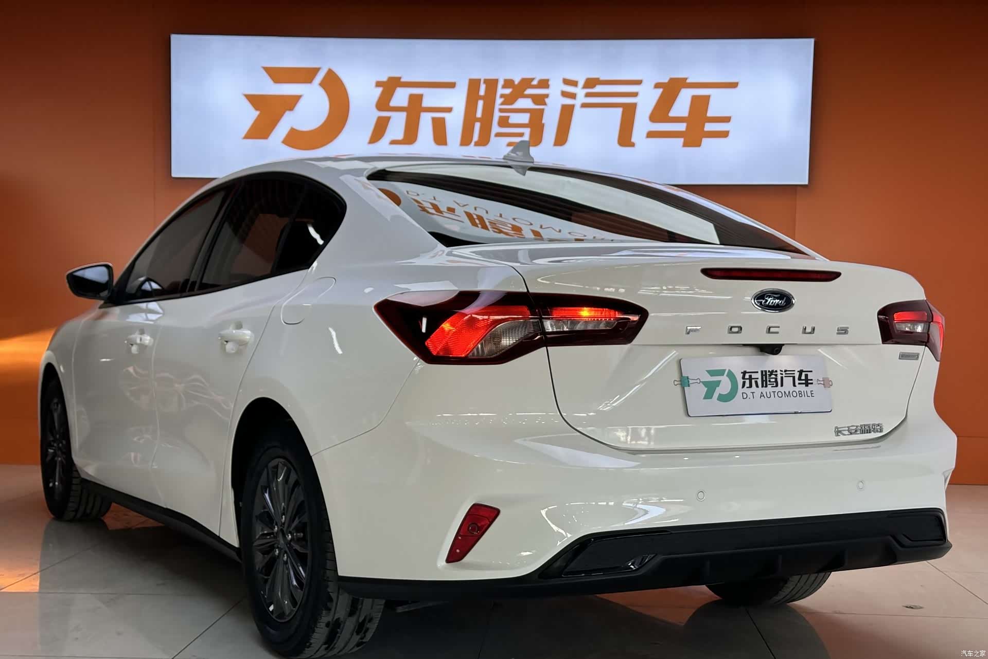 Ford Focus, 2023 7