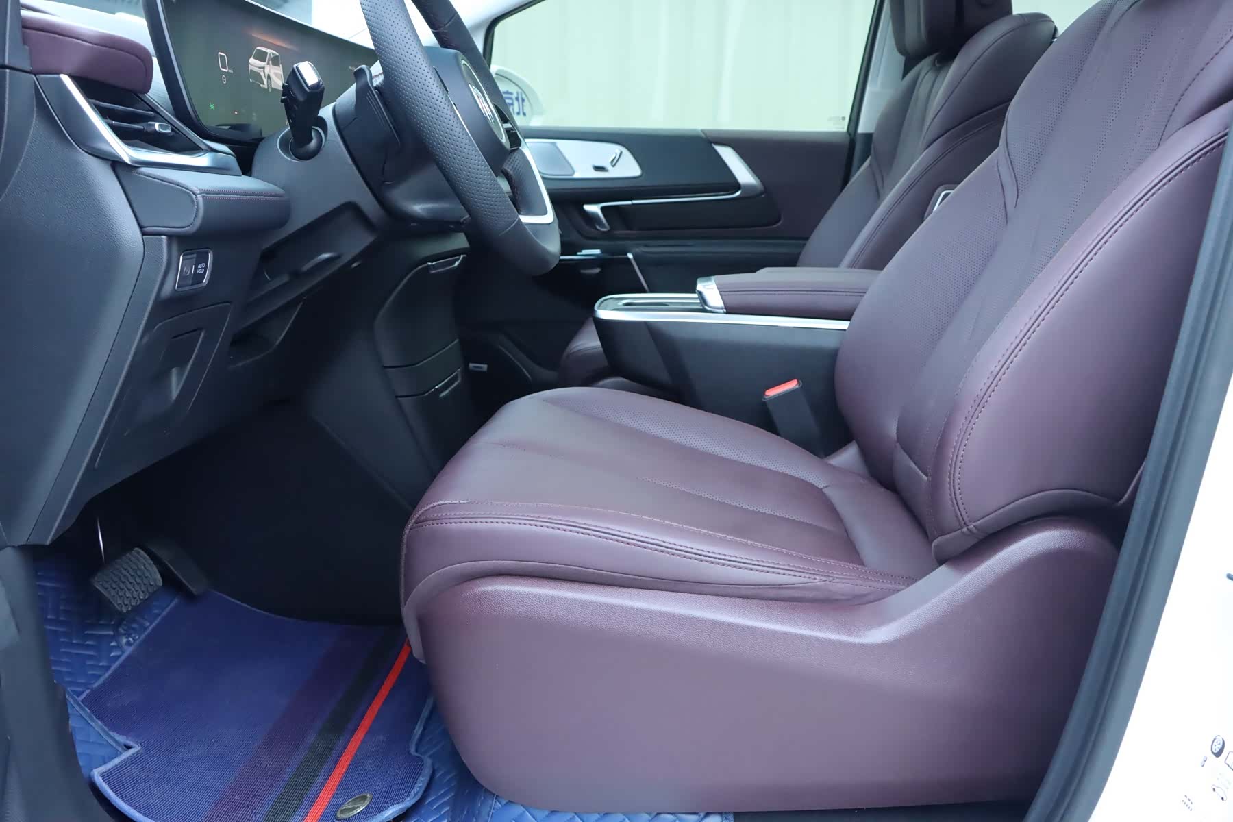 Buick Century, 2024 все фото