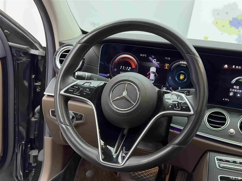 Mercedes-Benz E-Class, 2023 12