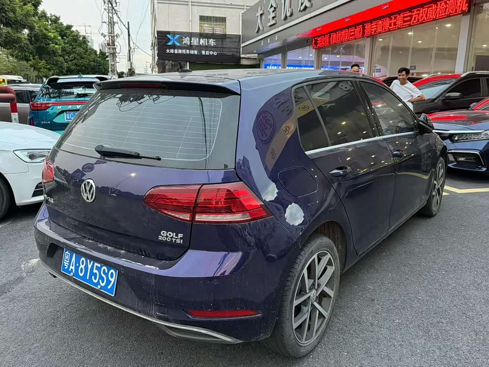 Volkswagen golf