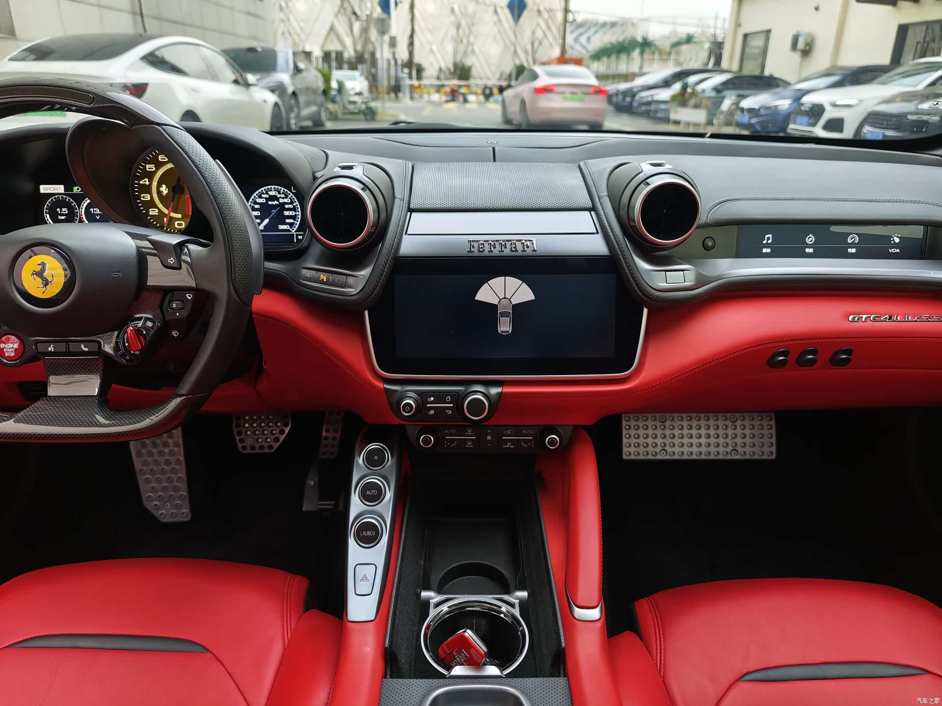 Ferrari GTC4Lus, 2019 18