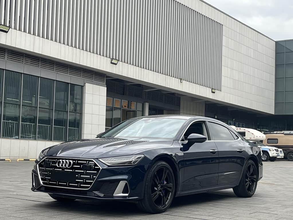 Audi A7L