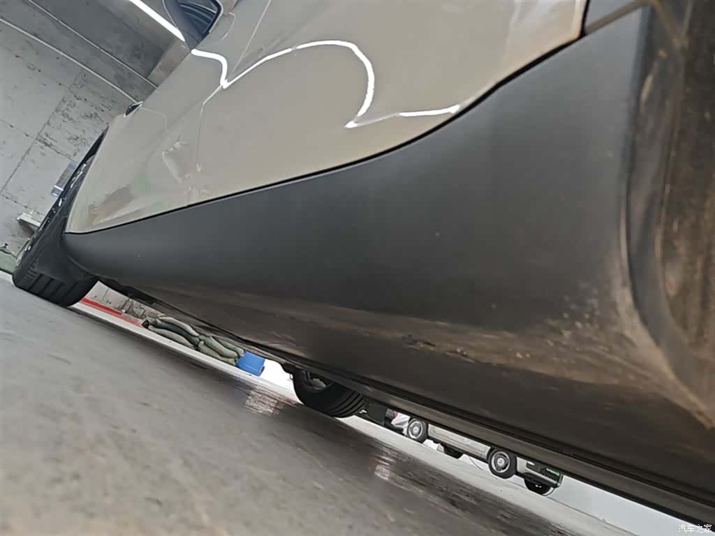 Tesla Model Y, 2023 22