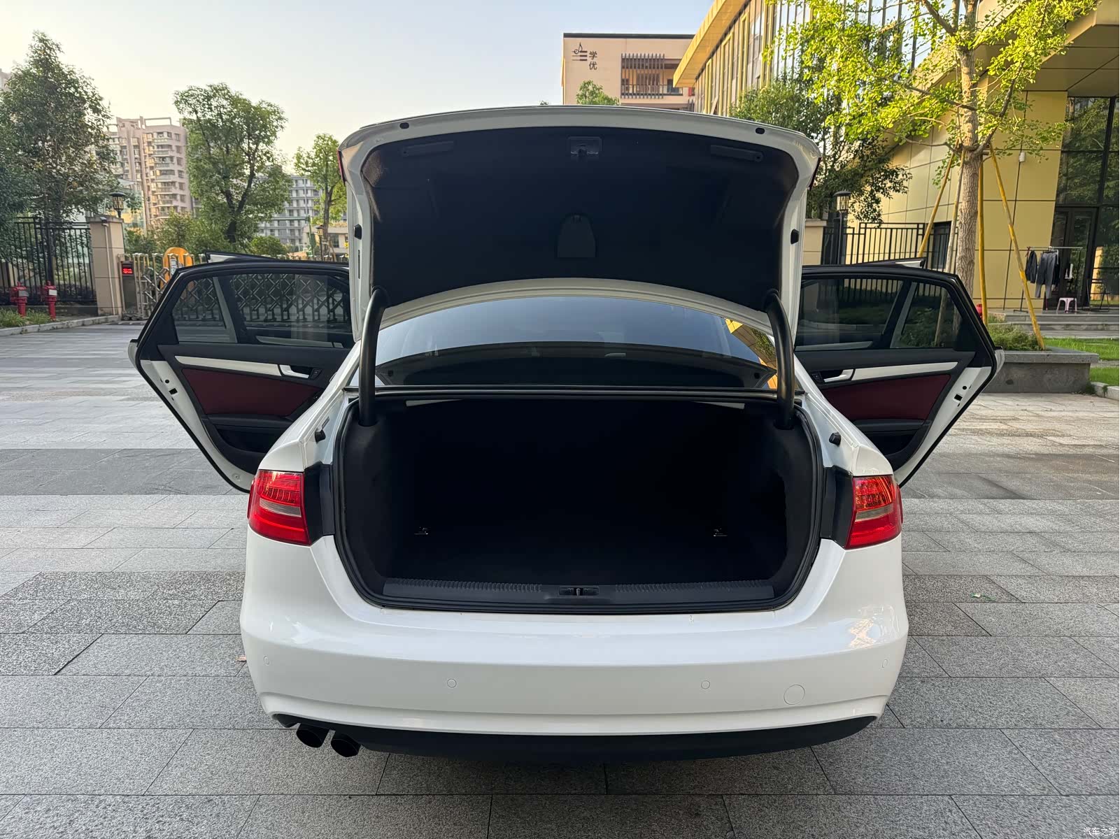 Audi A4L, 2014 12