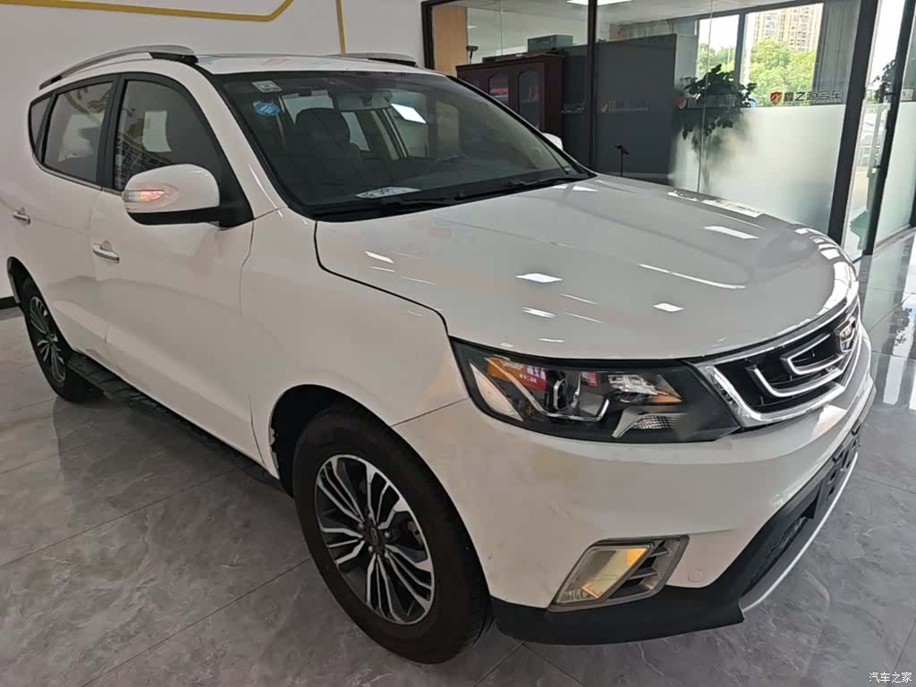 Geely X6, 2016 4
