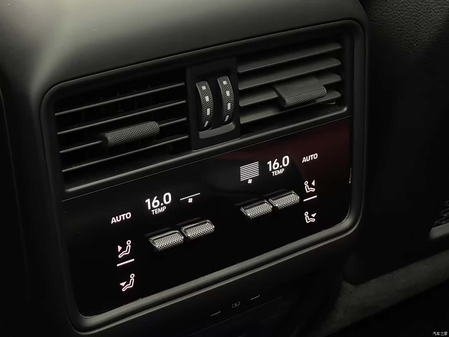 Porsche Cayenne, 2024 10