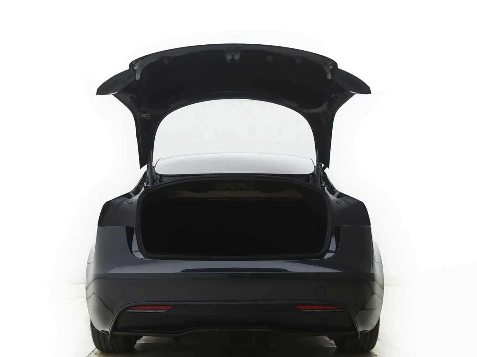 Tesla Model 3, 2024 10