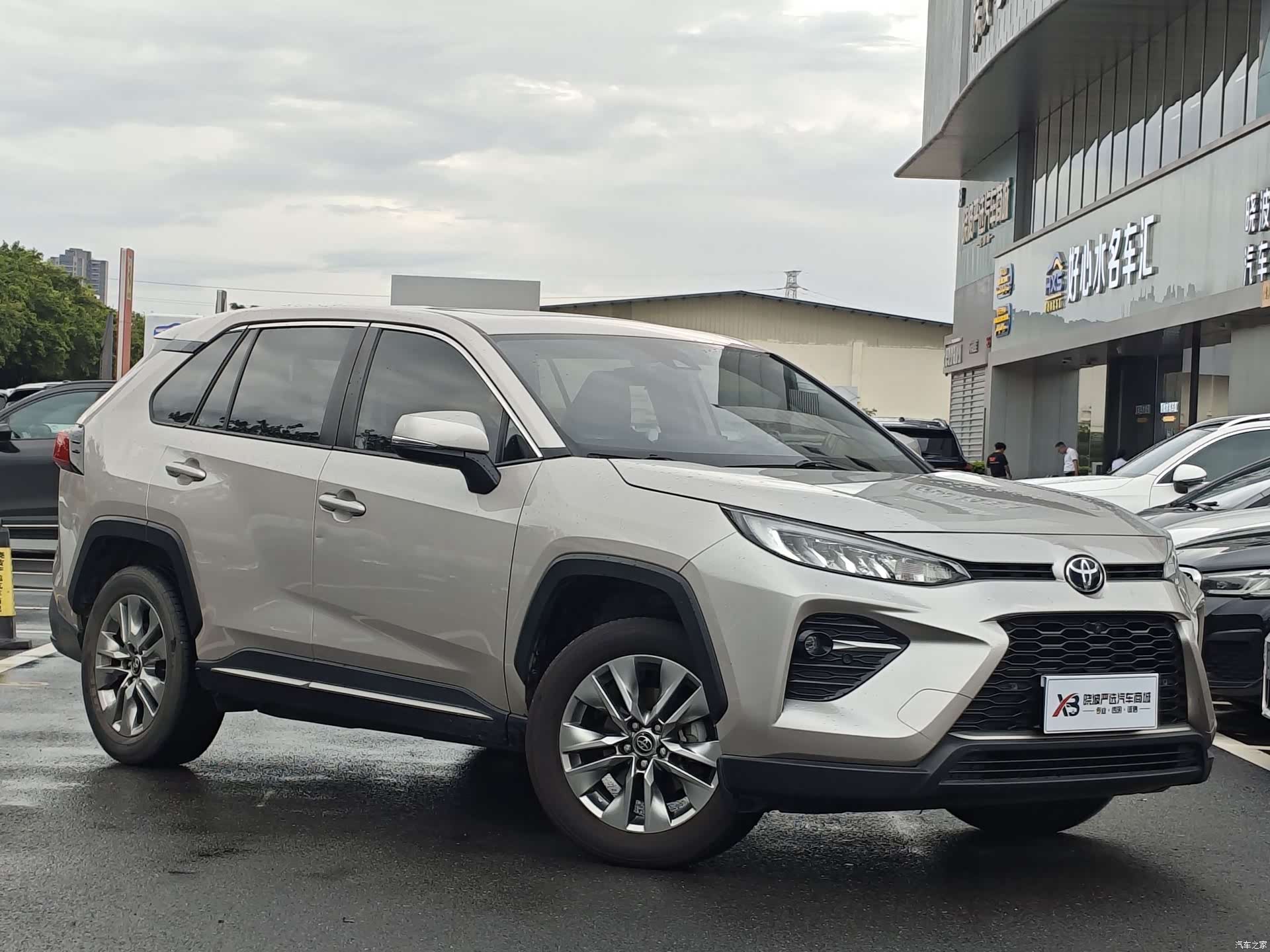 Toyota Wildlander, 2022 3