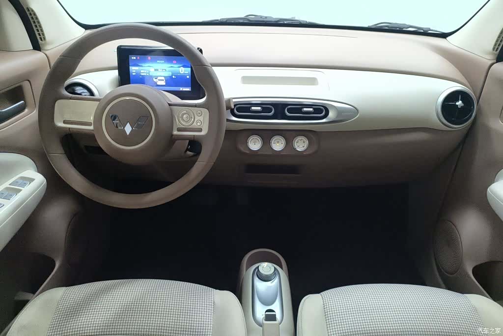 Wuling MINIEV, 2025 12