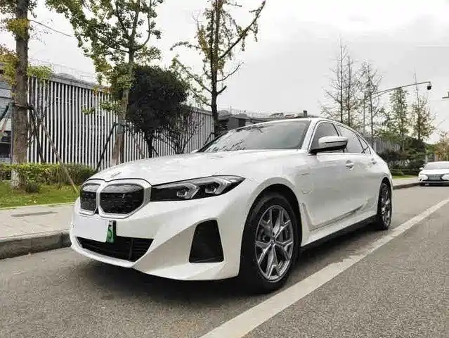 BMW i3 2024 — купить из Китая под заказ