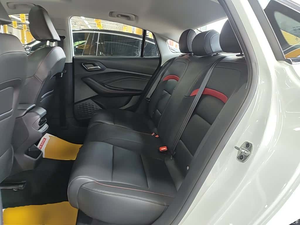 MG MG5, 2024 10