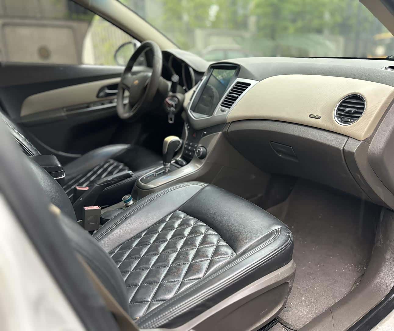 Chevrolet SE, 2016 14