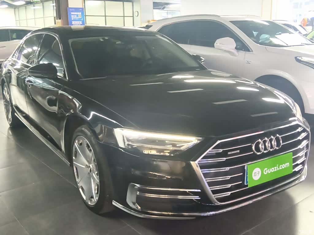 Audi A8L, 2022 4