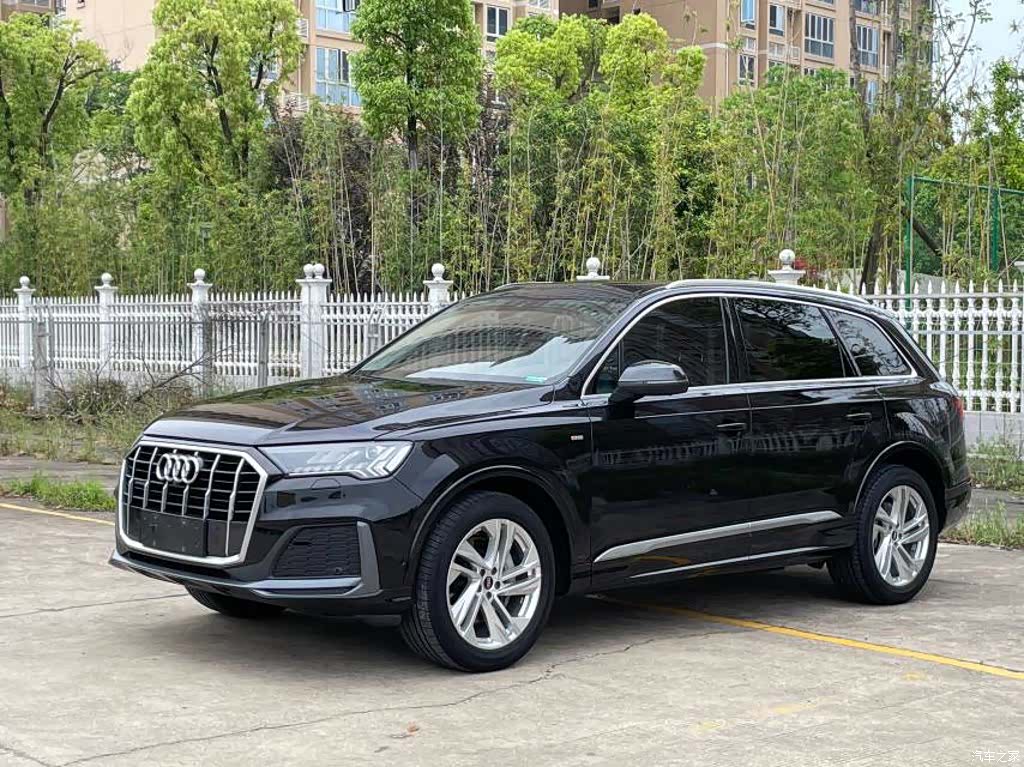 Audi Q7, 2021 1