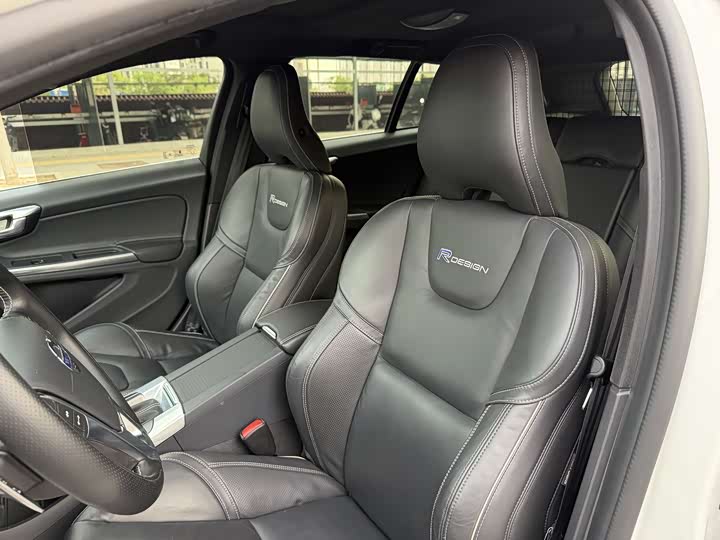 Volvo V60, 2014 года фото 9