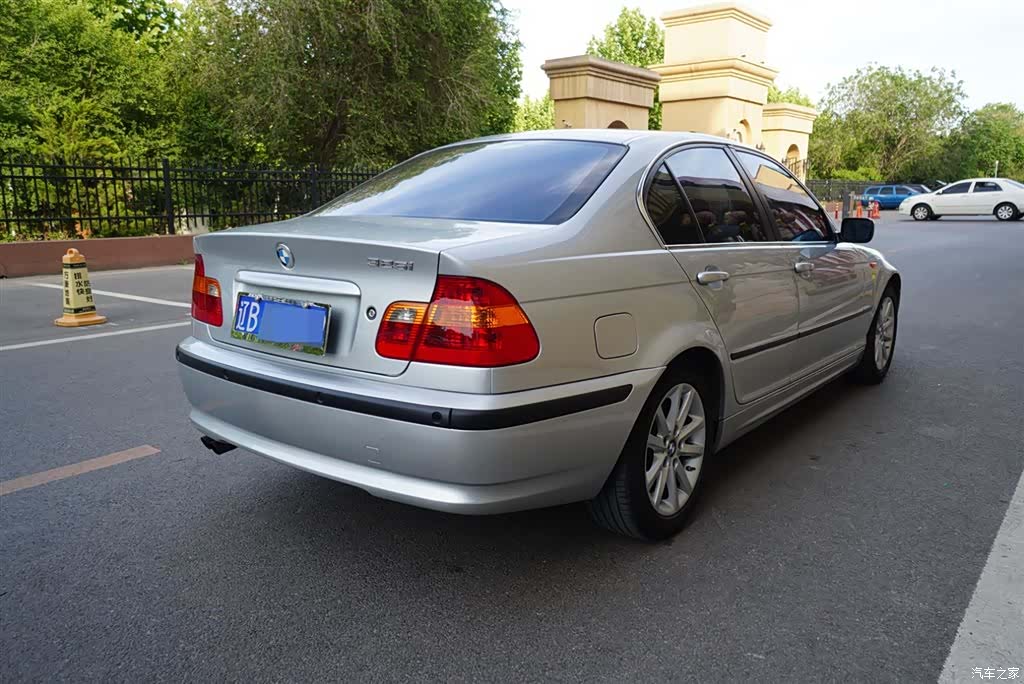 BMW 3 Series, 2005 11